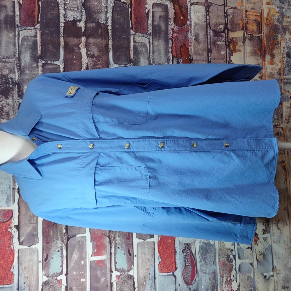 Columbia Rip Stop Nylon Shirt With UPF 30 Sun Protection